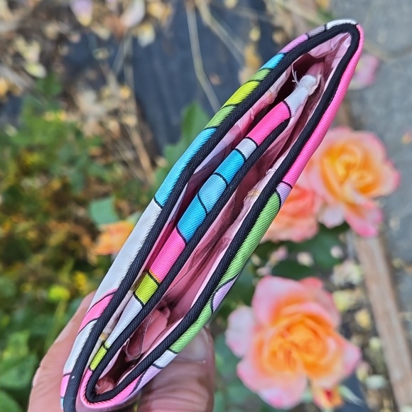 Paisley silk Makeup Travel Pouch with Tie strap. NWOT - Picture 6 of 14